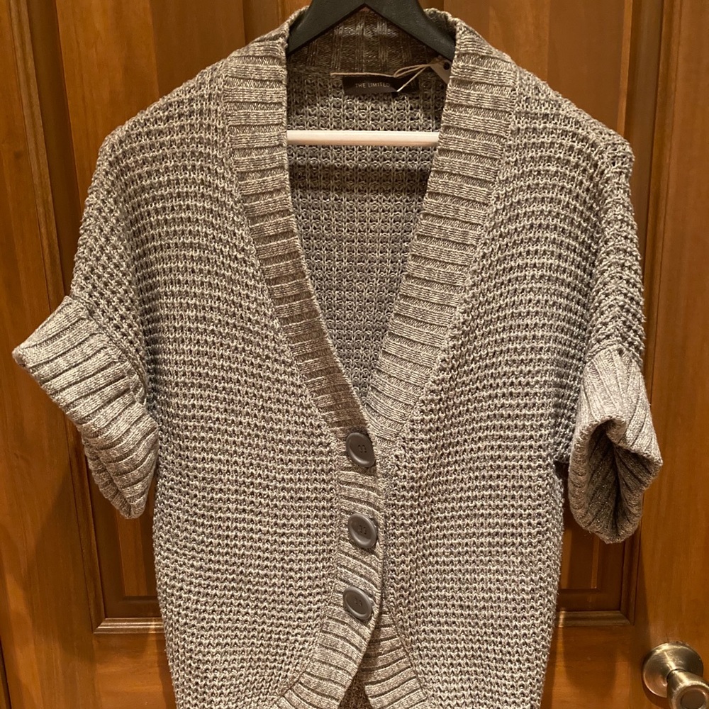 Limited Knit Short Sleeve Button Sweater Gray
